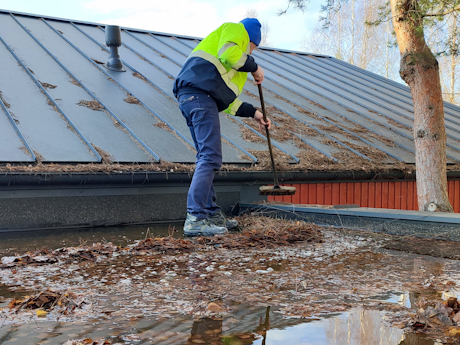 When is best time of year to clean gutters?